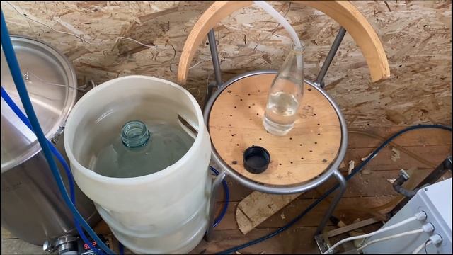 СПИРТ НА ФЛЕЙТЕ 12 ЭТАЖЕЙ. Новый узел отбора спирта с дефлегматором. 4К смотреть онлайн