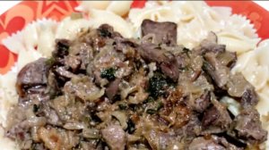 Печень куриная под сметанным соусом! Нежное блюдо!