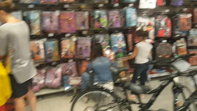 Хеллоуин что можно купить на праздник смотреть онлайн