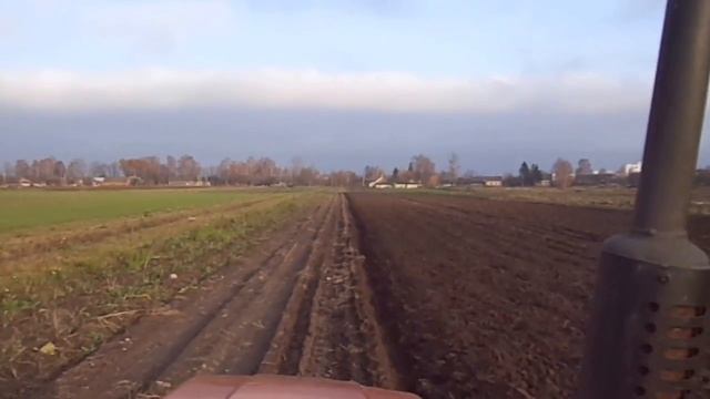 Уралец 220 с однокорпусным плугом смотреть онлайн