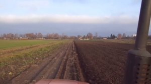 Уралец 220 с однокорпусным плугом