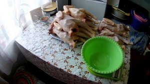 Забой молодых петухов