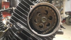 Yamaha XVS 650 часть 3 сборка ГРМ и компрессия