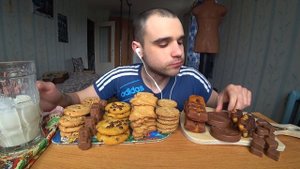 МУКБАНГ АСМР ВСЯ ПРОДУКЦИЯ MILKA / ВСЕ ВКУСЫ / SWEET / ПЕЧЕНЬЕ / КОНФЕТЫ / EATING ASMR Mukbang