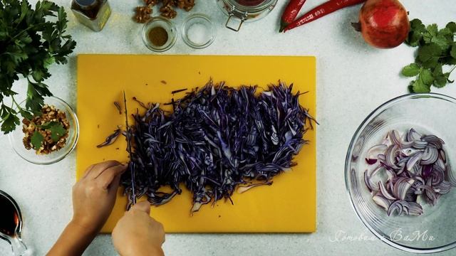 Салат из краснокочанной капусты по-грузински. смотреть онлайн