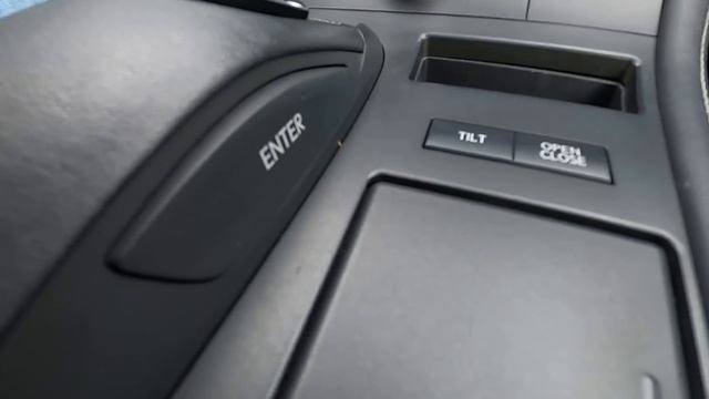 Один из самых экономных Lexus CT 200H Гибрид. Компромис цены и надежности. Плюсы и минусы. Обзор смотреть онлайн