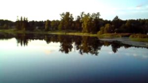 Чикинское озеро и плотина на реке Оредеж