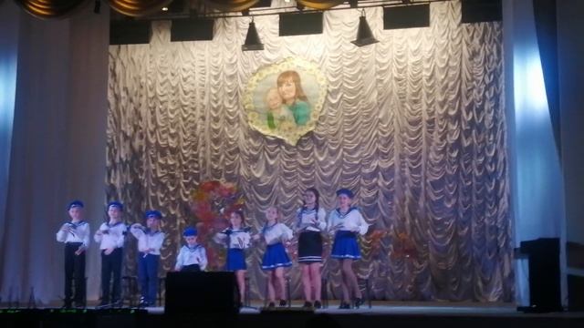 "Яблочко" от ансамбля Весёлые ложки смотреть онлайн