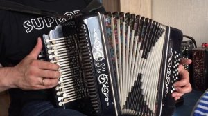 Гармонь Пяткина В.Н. «Над окошком месяц»