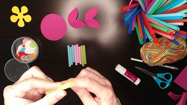 Поделка. Худенькая рыбка из трубочек для коктейля. Творческий мастер-класс для детей и родителей. смотреть онлайн