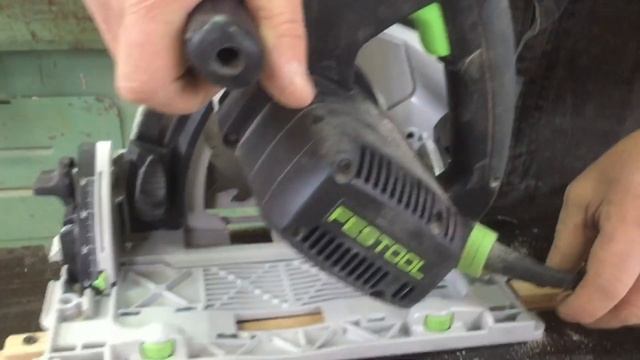 Самодельная направляющая шина к погружной пиле(Practical advices of furniture-maker) смотреть онлайн