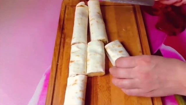 НЕВЕРОЯТНО ВКУСНАЯ ЗАКУСКА ИЗ ЛАВАША!!! смотреть онлайн