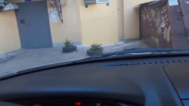 Lada Granta как она есть. Словил камень в лобовое. Замена? смотреть онлайн