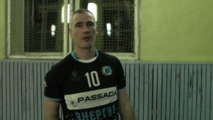 Упражнения на укрепление кистей и пальцев рук для верхней передачи и игры на блоке.