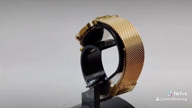 Часы женские Ferre миланское плетение кристаллы Swarovski на циферблате и по кругу. Цена 285$