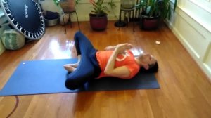 Асана Супта Баддха Конасана (Бабочка лежа). Учитель йоги по системе Свами Шивананды Павел Калягин