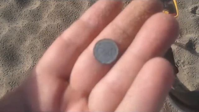 #Коп на пляже# El Кладоискатель vs Конкурент. Красивая серебреная монета смотреть онлайн