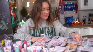 Распаковываю гигантские косметические адвент календари ? и за ЭТО я заплатила ?!