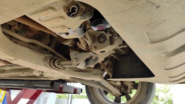 Elite i20 Car Oil Change Again | Shell Helix 5W30 FuelSave смотреть онлайн