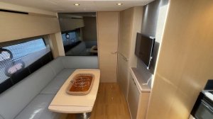 Моторная яхта Princess V40 | MARINEPOINT