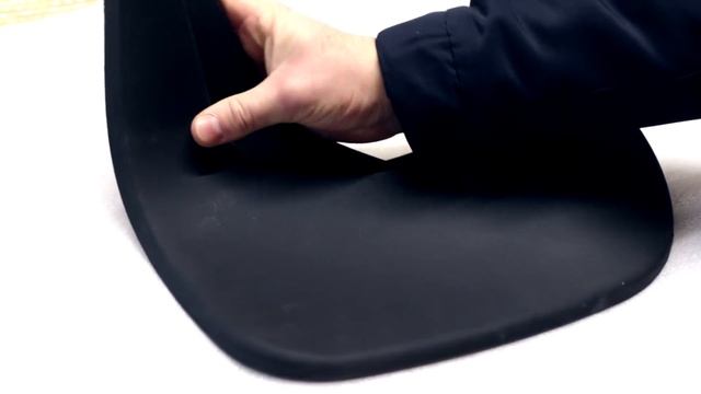 Задние брызговики Nissan Terrano. смотреть онлайн