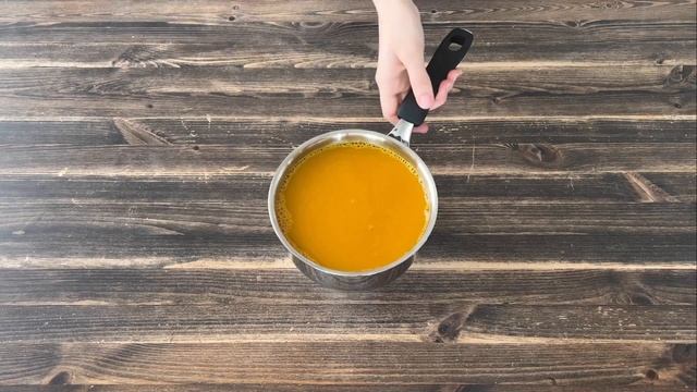 Красим ЯЙЦА КУРКУМОЙ | Как покрасить яйца на Пасху в ЖЕЛТЫЙ цвет