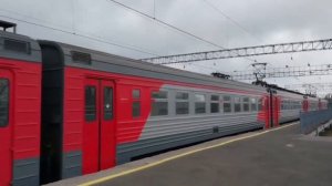 Электропоезд ЭТ2М-8032 с сообщением Волховстрой-1 - Лодейное Поле, станция Лодейное Поле.