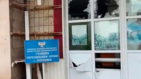 Украинские боевики нанесли удар по больнице в Горловке