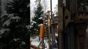 Обзор буровой установки УБШМ на базе гусеничного шасси.