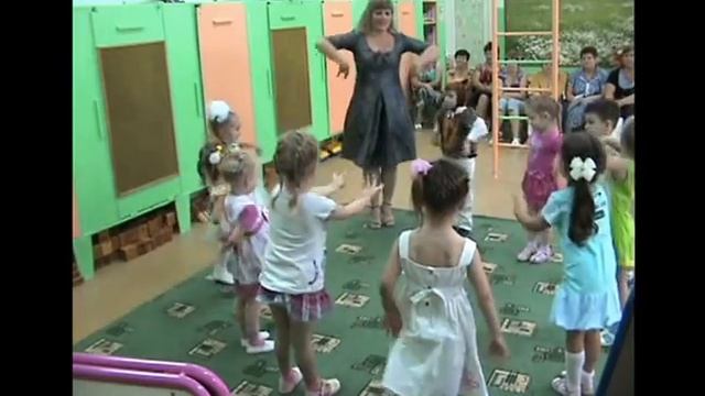 Занятие для детей 3-4 лет. Поможем мишке ухаживать за зубами.mp4 смотреть онлайн