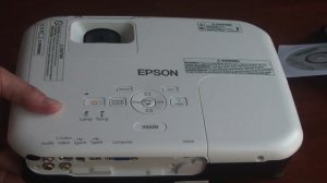 Review Epson VS220 LCD projector