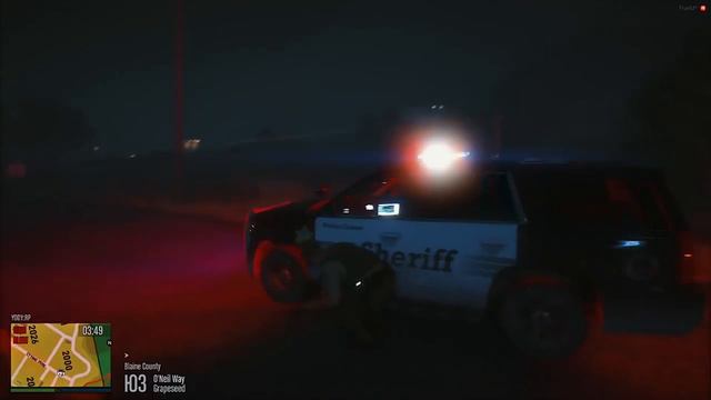 СТРЕЛЬБА В ПОЛЕ С УЧАСТИЕМ ПОМОЩНИКОВ ШЕРИФА! смотреть онлайн