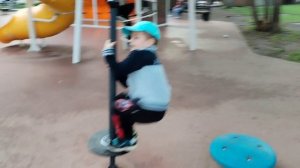 В обычном парке