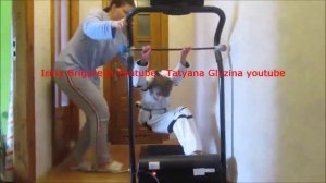 Ромка Прыгун мчится от Гарри Топора