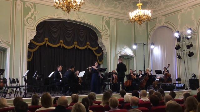 И.С.Бах. Сюита h-moll. Полонез. Исп. Наталия Данилина. смотреть онлайн