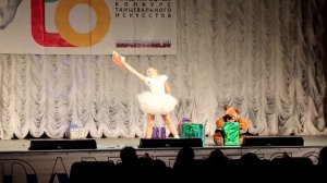 Танец "Утренник в детском садике".