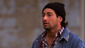 Жан Клод Ван Дамм спасает девушку от бандитов