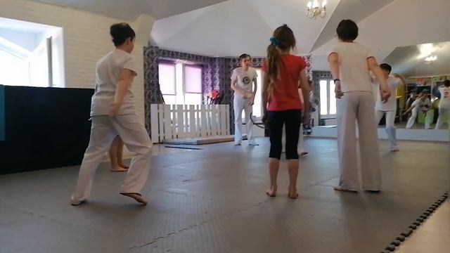 Тренировка по капоэйра, под руководством Арины Стекачевой (г. Москва) 1 мая 2021 года. г. Пушкино смотреть онлайн