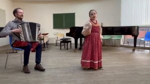 Русская народная песня "Во кузнице" исп. Гермашева Александра 2 класс