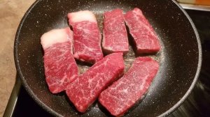 Мясо со сливой