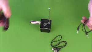 Показываю мини колонку TD-V26. Радио FM. Можно подключить USB и TF-карту.