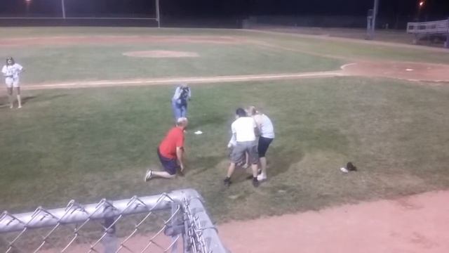 Cal Kern getting pied at Niagara Power game смотреть онлайн