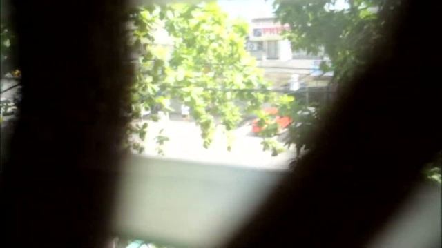 Nikon D5000 with UV Filter смотреть онлайн