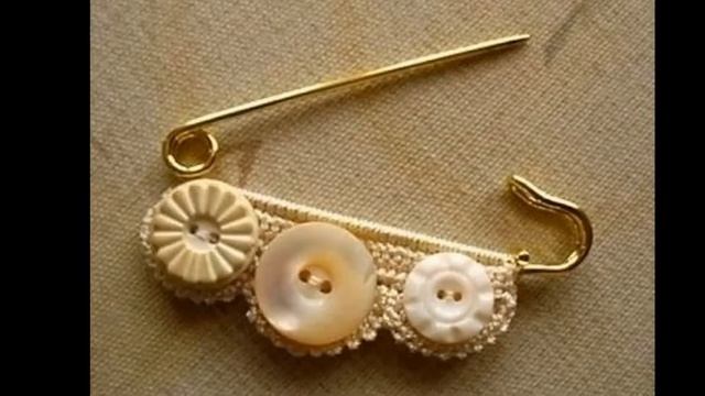 Красивые украшения из... пуговиц. Необычный материал для бижутерии. Работы разных мастеров. смотреть онлайн