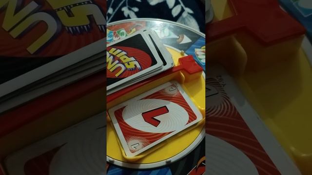 How to play UNO spin game