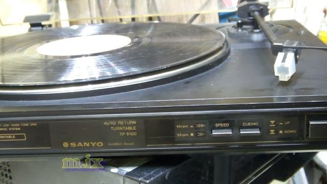 Turntable SANYO TP6100 Проигрыватель