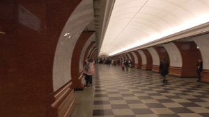 делаю пересадку в метро с арбатско-покровской линии (синей ветки) на солнцевскую линию желтую ветку