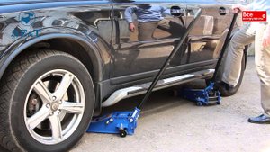 Профессиональный подкатной домкрат AE&T T31203 и T31513