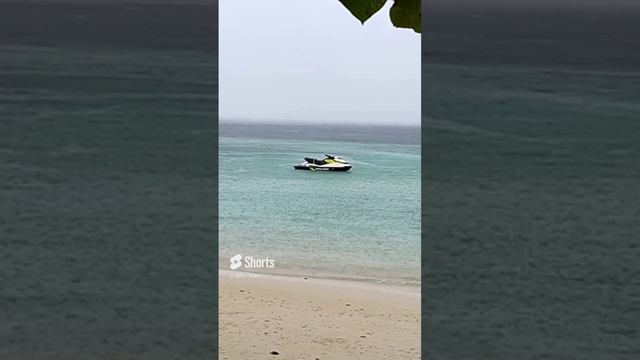 Мальдивы. Сильный дождь на пляже. Мальдивы за 56 тысяч рублей с перелетом на неделю. Тутси влог.