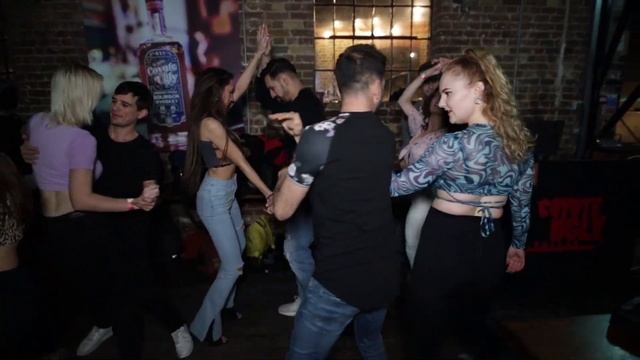 Bachata Social Dance XV Miro Ghazarian 2023.01.19. at Coyote Ugly Wild Bachata Thursday with BOS смотреть онлайн